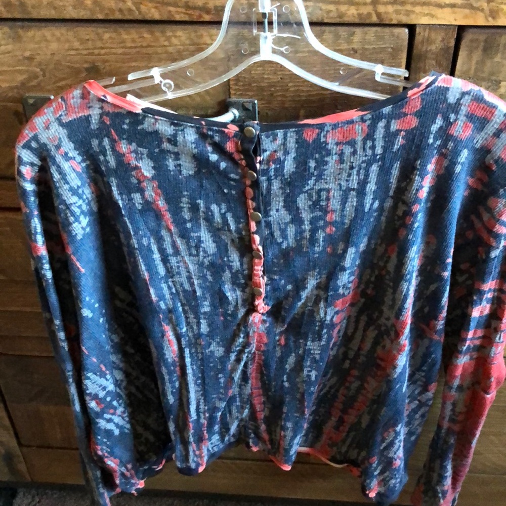 Language crop top - Picture 2 of 3